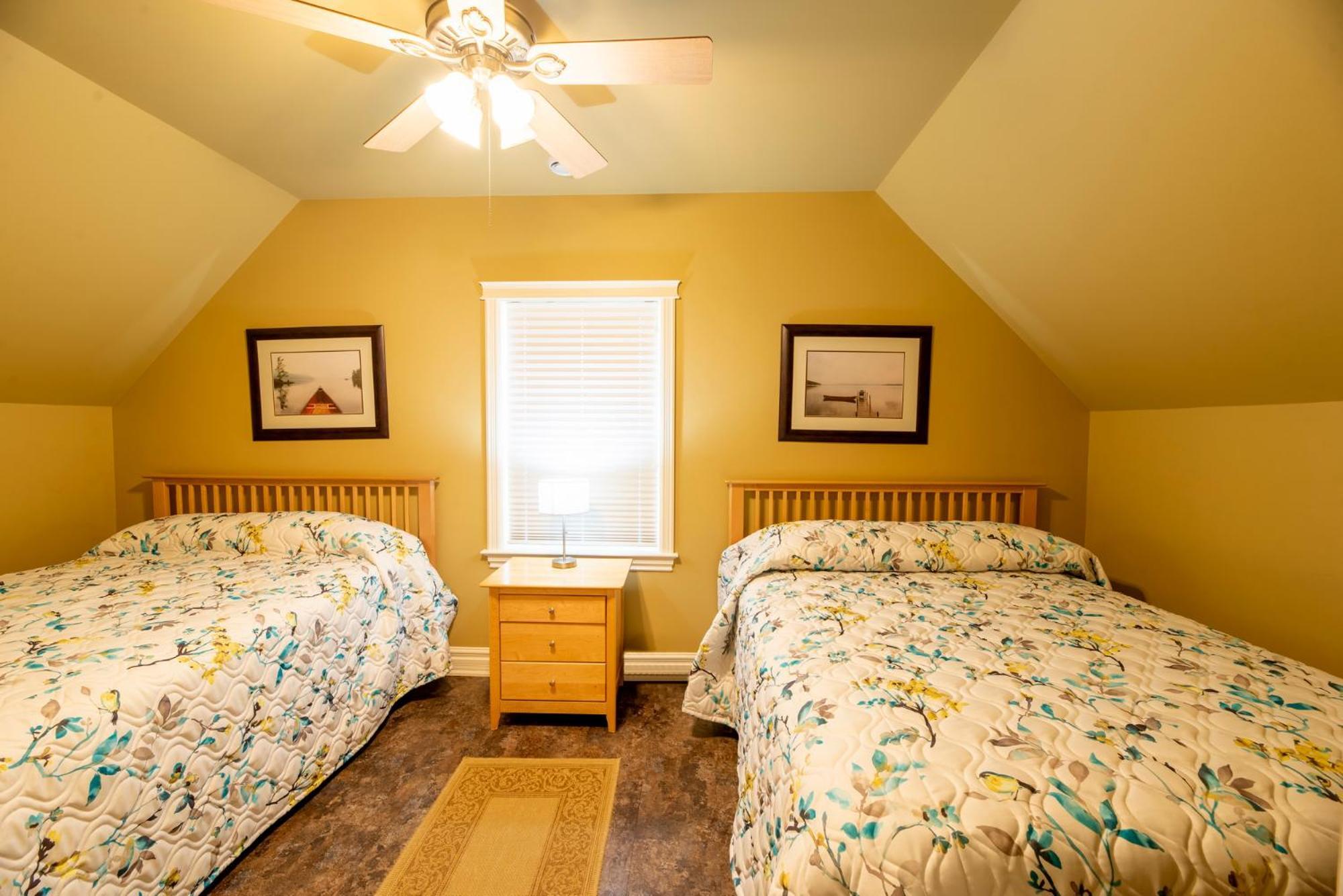 Keltic Quay Cottages & Bayfront Lodge Whycocomagh Экстерьер фото