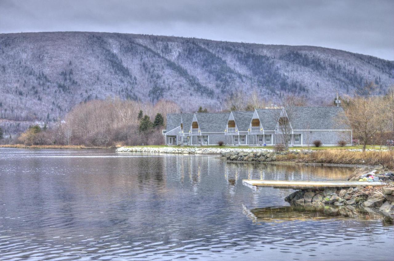 Keltic Quay Cottages & Bayfront Lodge Whycocomagh Экстерьер фото